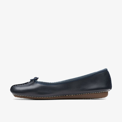 Freckle Ice Navy Leather - Clarks Women