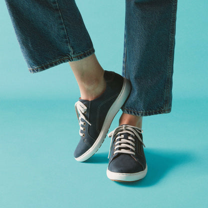 Nalle Lace Navy Nubuck - Clarks Women