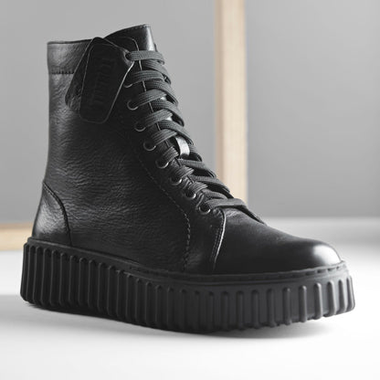 Torhill Rise Ankle Boot Black Leather - Clarks Women
