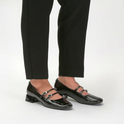 Daiss 30 Shine Black Patent - Clarks Women