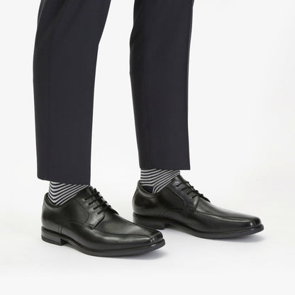 Howard Over Black Leather - Clarks Men