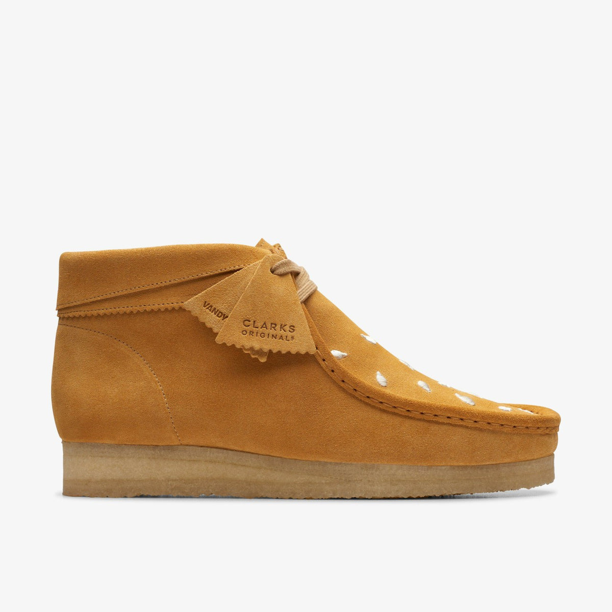 Wallabee Boot Tan Embroidery - Clarks Men