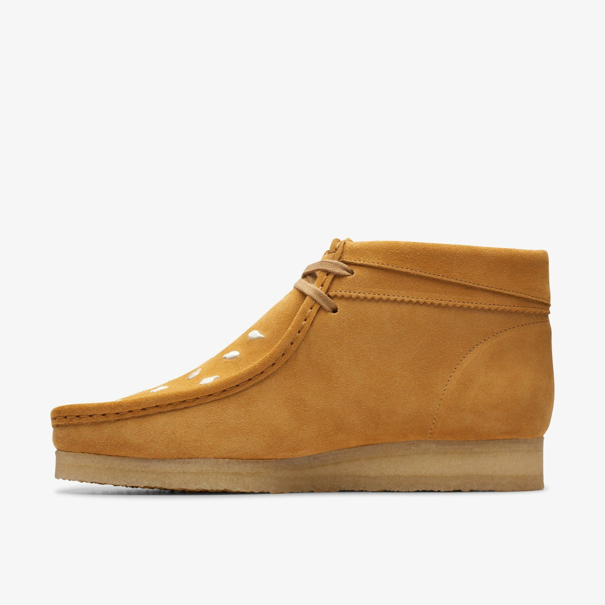 Wallabee Boot Tan Embroidery - Clarks Men