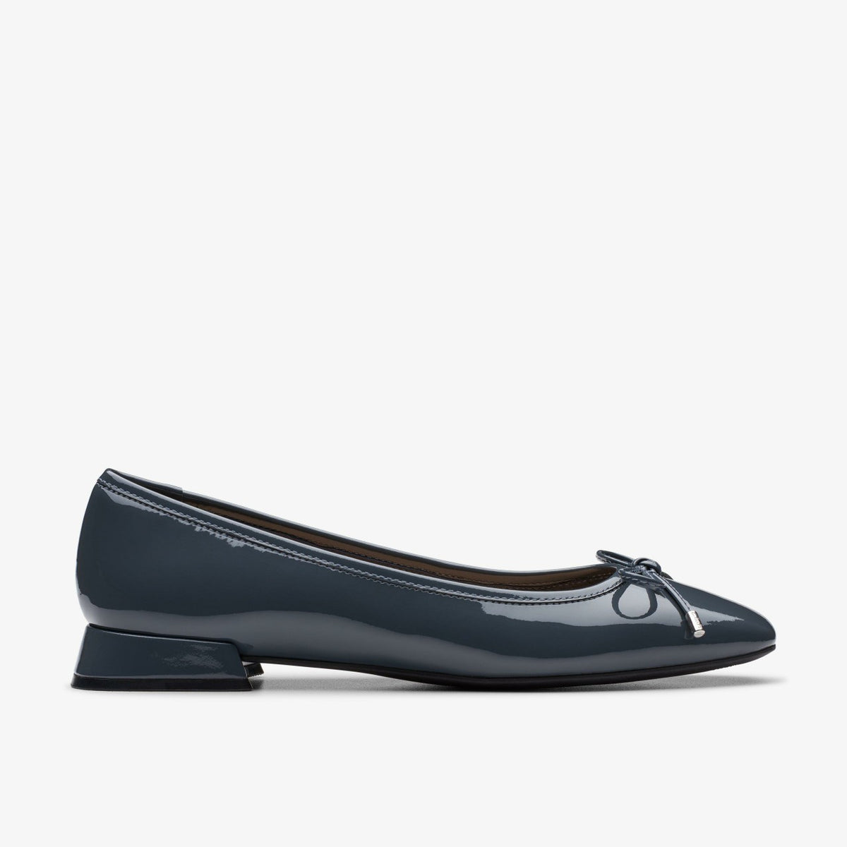Ubree 15 Step Navy Patent - Clarks Women