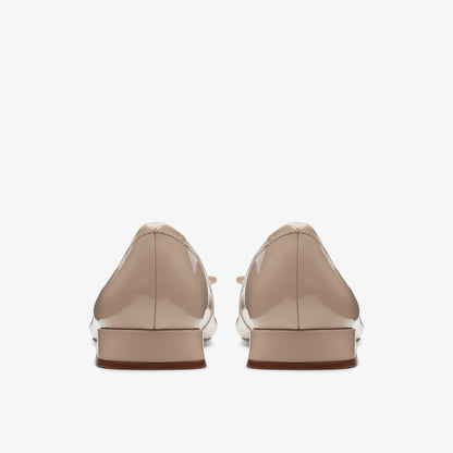 Ubree 15 Step Sand Patent - Clarks Women