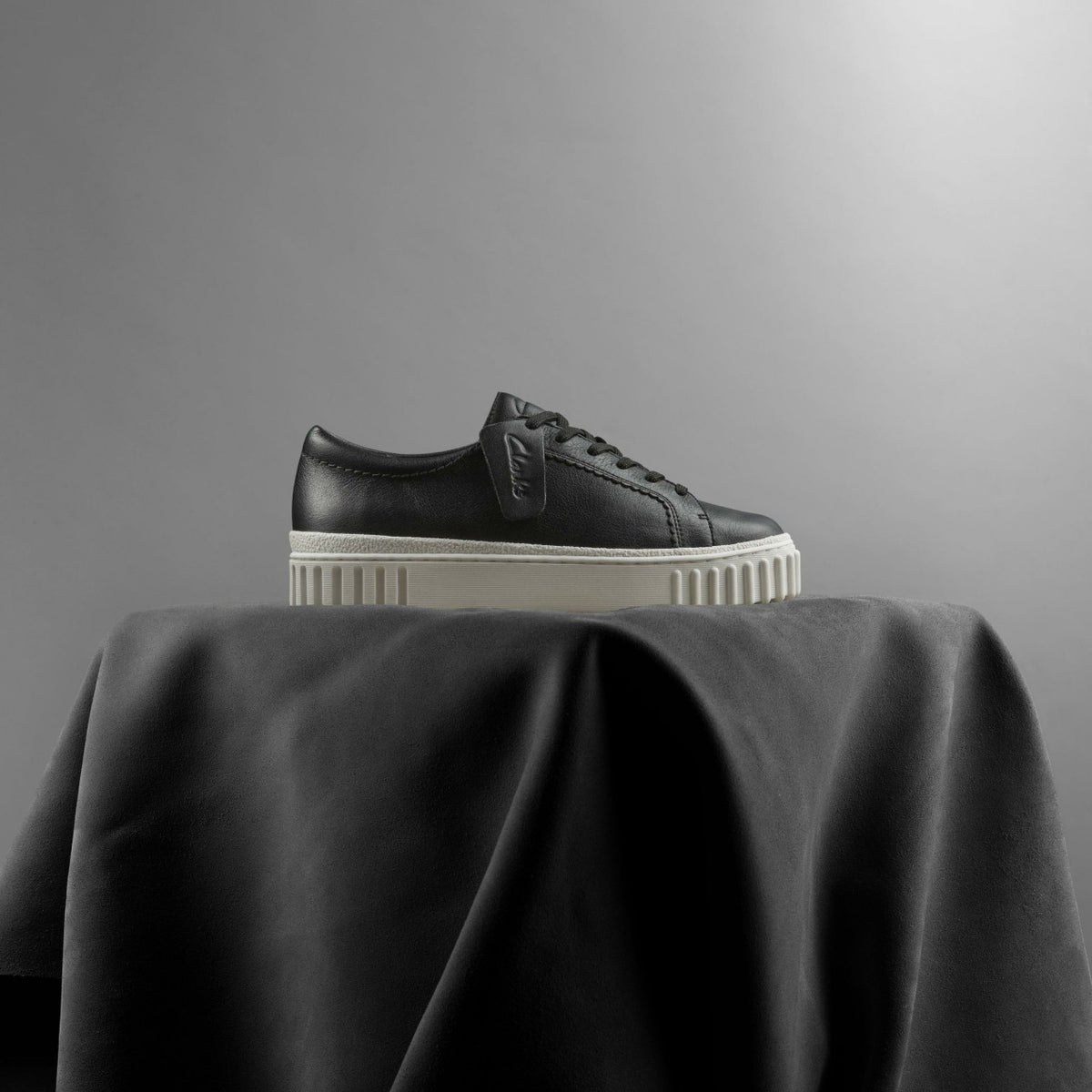 Mayhill Walk Black Leather - Clarks Women