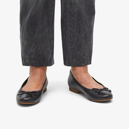 Fawna Lily Black Leather - Clarks Women