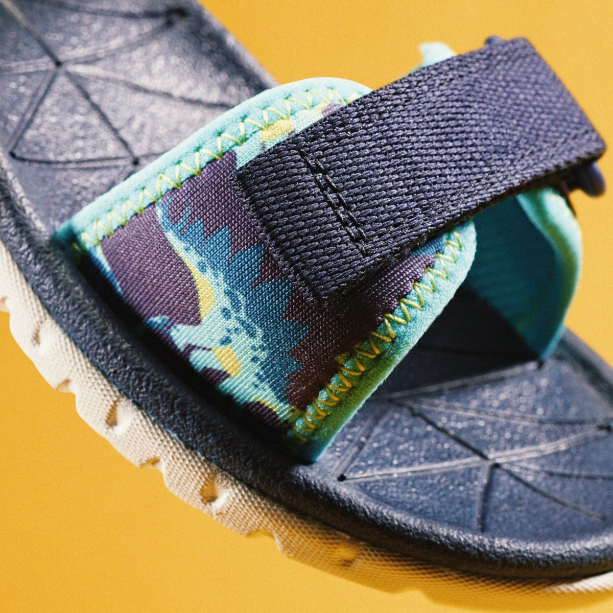 Surfing Tide Kid Navy - Clarks Kids