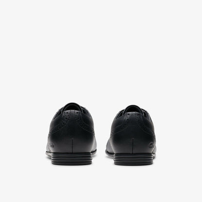 Finja Brogue Older Black Leather - Clarks Kids