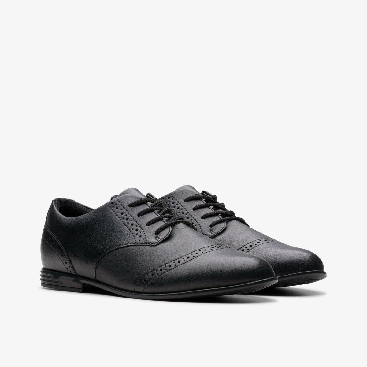 Finja Brogue Youth Black Leather - Clarks Kids