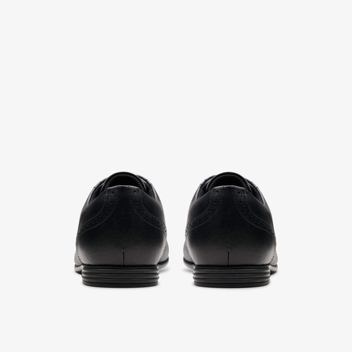 Finja Brogue Youth Black Leather - Clarks Kids