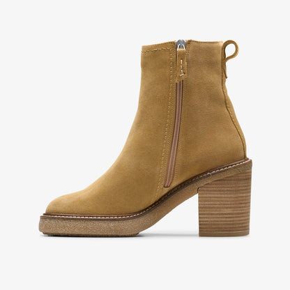 Cassiano Zip Ankle Boot Light Tan Suede - Clarks Women