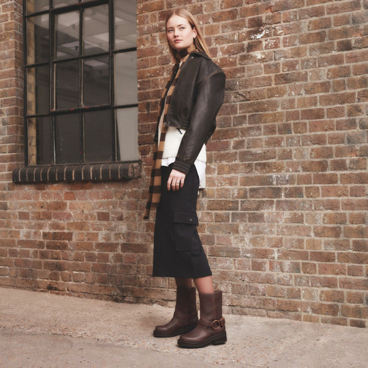 Rebelle Up Walnut Leather - Clarks Women