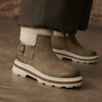 Hencroft Madi Waterproof Dark Sand Warmlined - Clarks Women