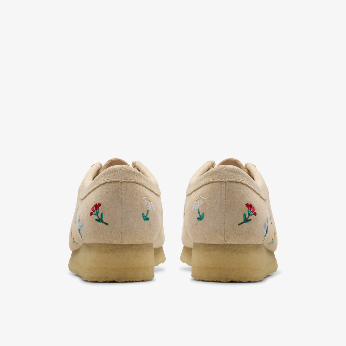 Wallabee Taupe Embroidery - Clarks Women