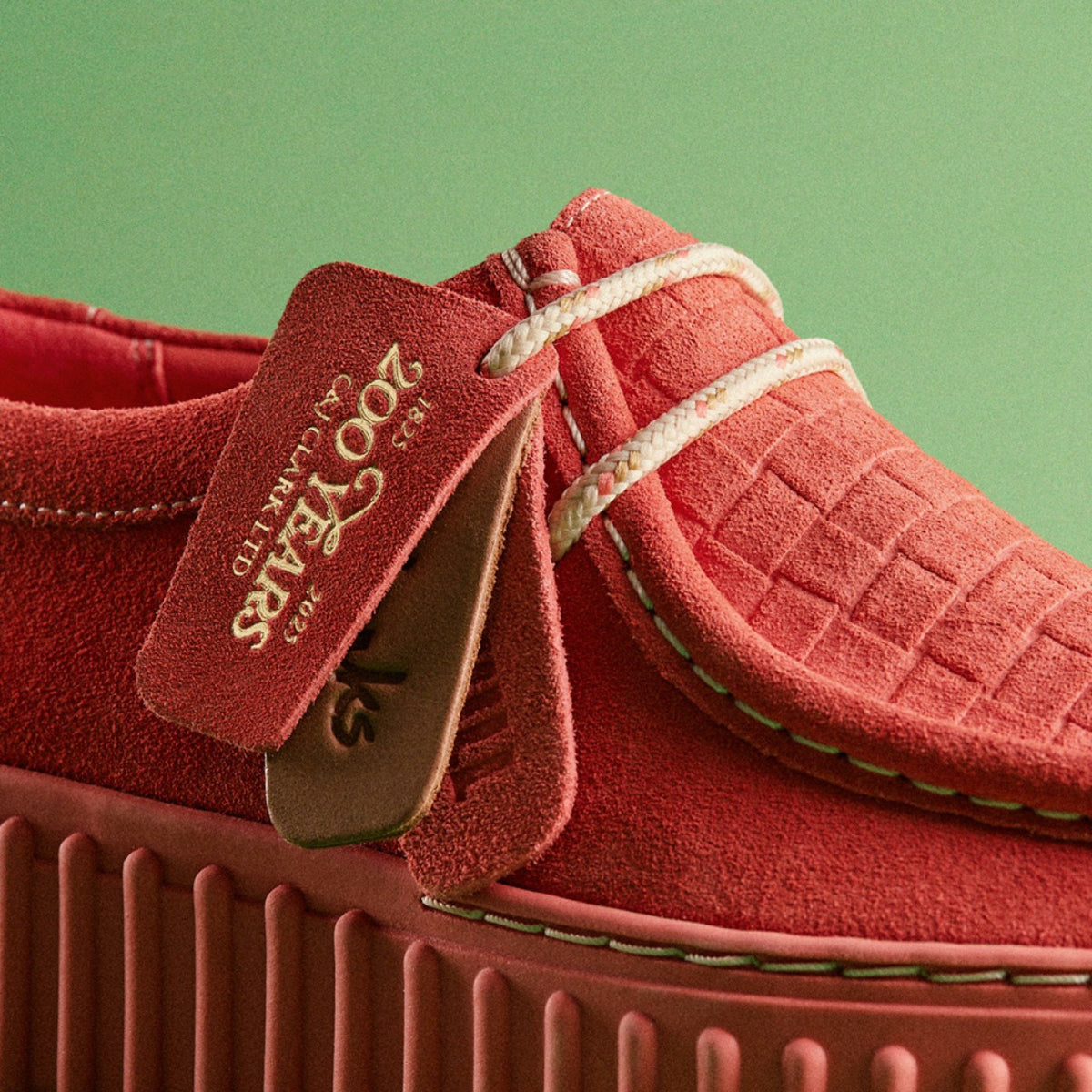 Torhill Bee Coral Suede - Clarks Women