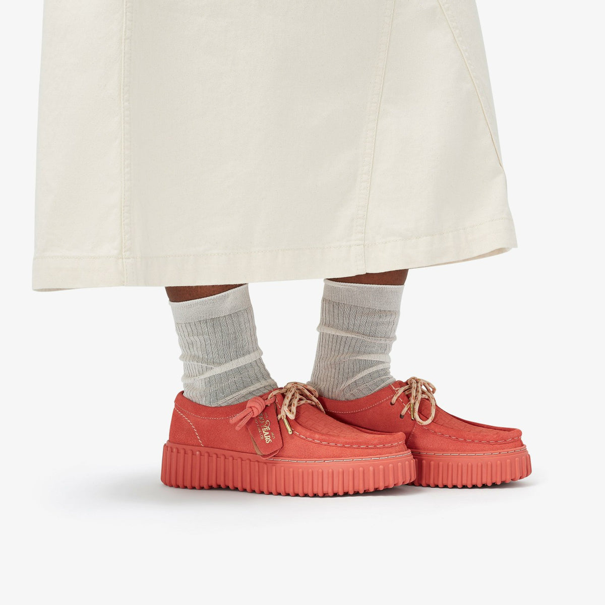 Torhill Bee Coral Suede - Clarks Women