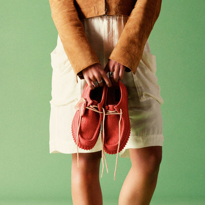 Torhill Bee Coral Suede - Clarks Women