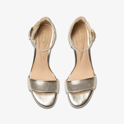 Ezoria Mae Champagne Interest - Clarks Women