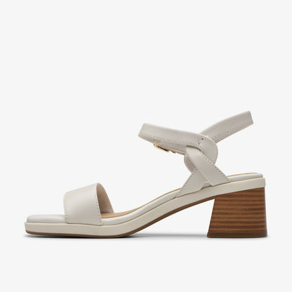 Jaylan Ray Off White Leather - Clarks Women