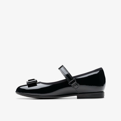 Finja Tap Older Black Patent - Clarks Kids