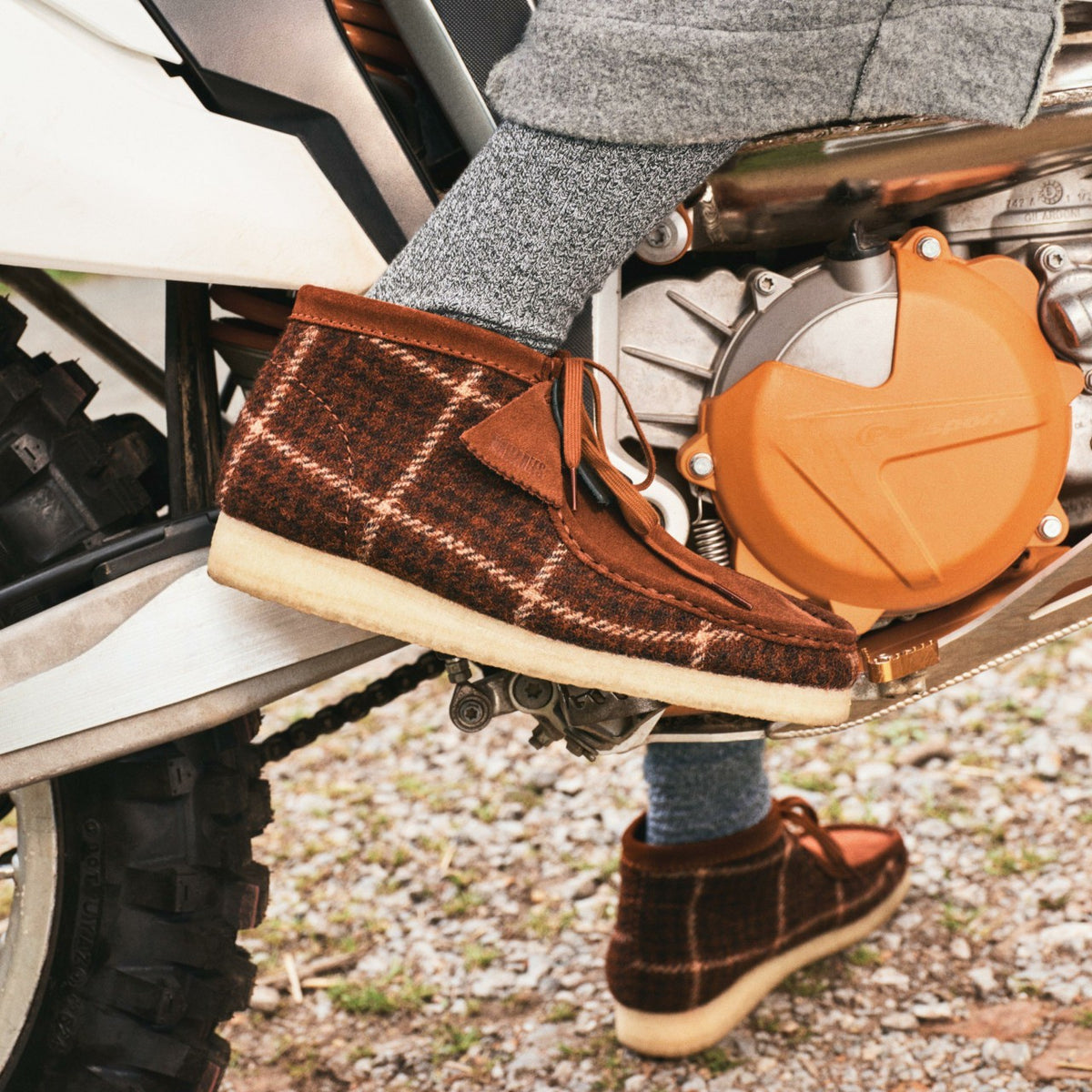 Wallabee Boot Rust Tweed Combination - Clarks Men
