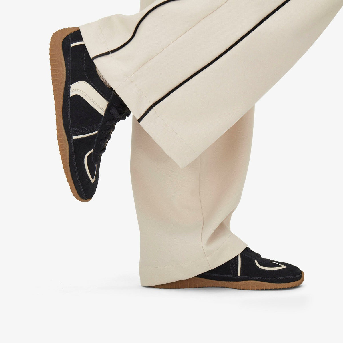 Meridor Lo Black Combination Suede - Clarks Women