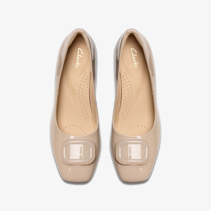 Fernie Trim Sand Patent - Clarks Women