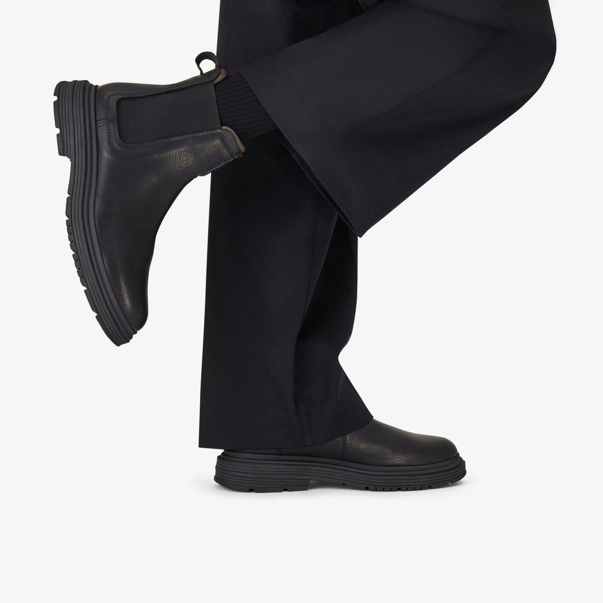 Badbury Easy Black Leather - Clarks Men