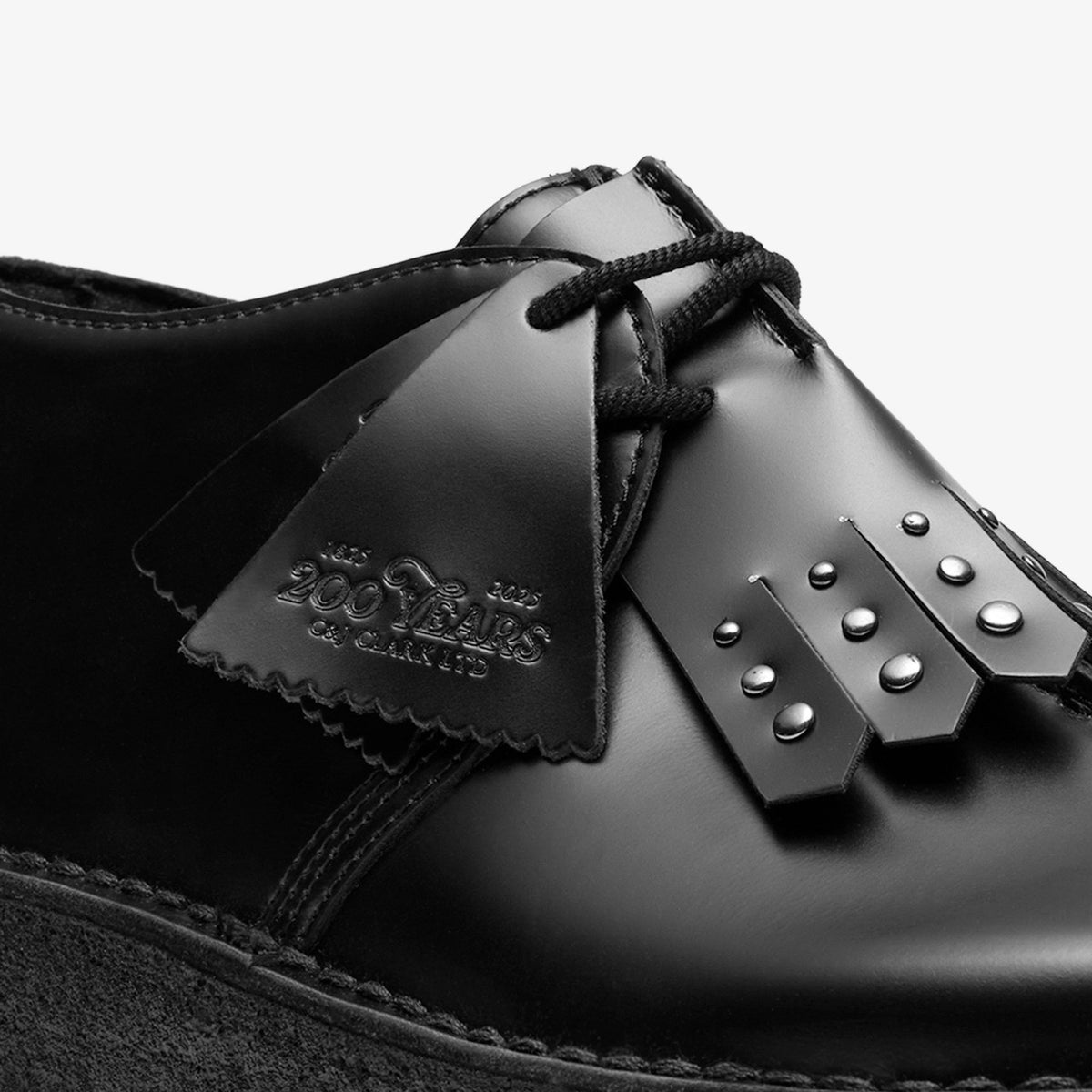 Desert Trek Black Hi Shine Leather - Clarks Women