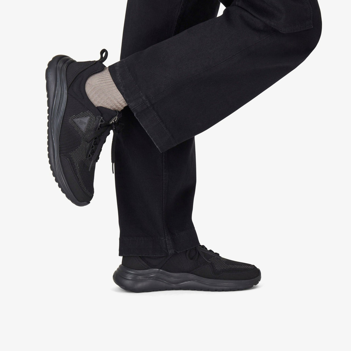 LT 360 Lo Black/Black - Clarks Men