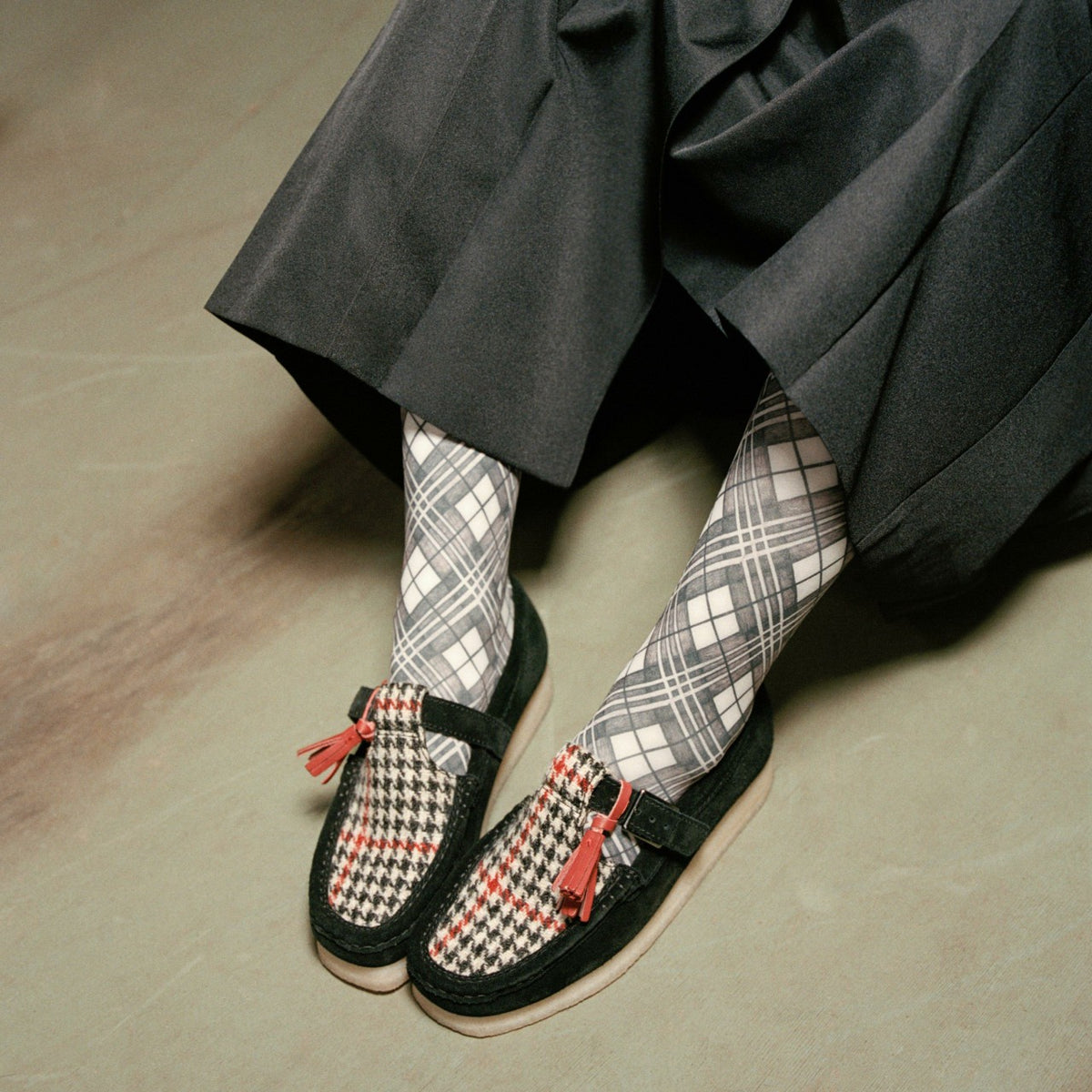 Wallabee T Bar Black Tweed Combination - Clarks Women