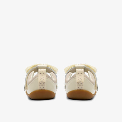 Roamer Trim Toddler Off White - Clarks Kids