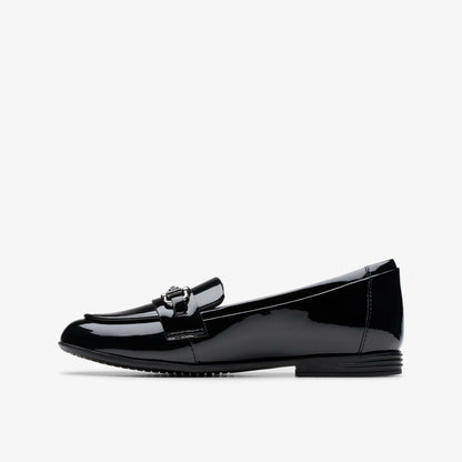 Finja Loafer Older Black Patent - Clarks Kids