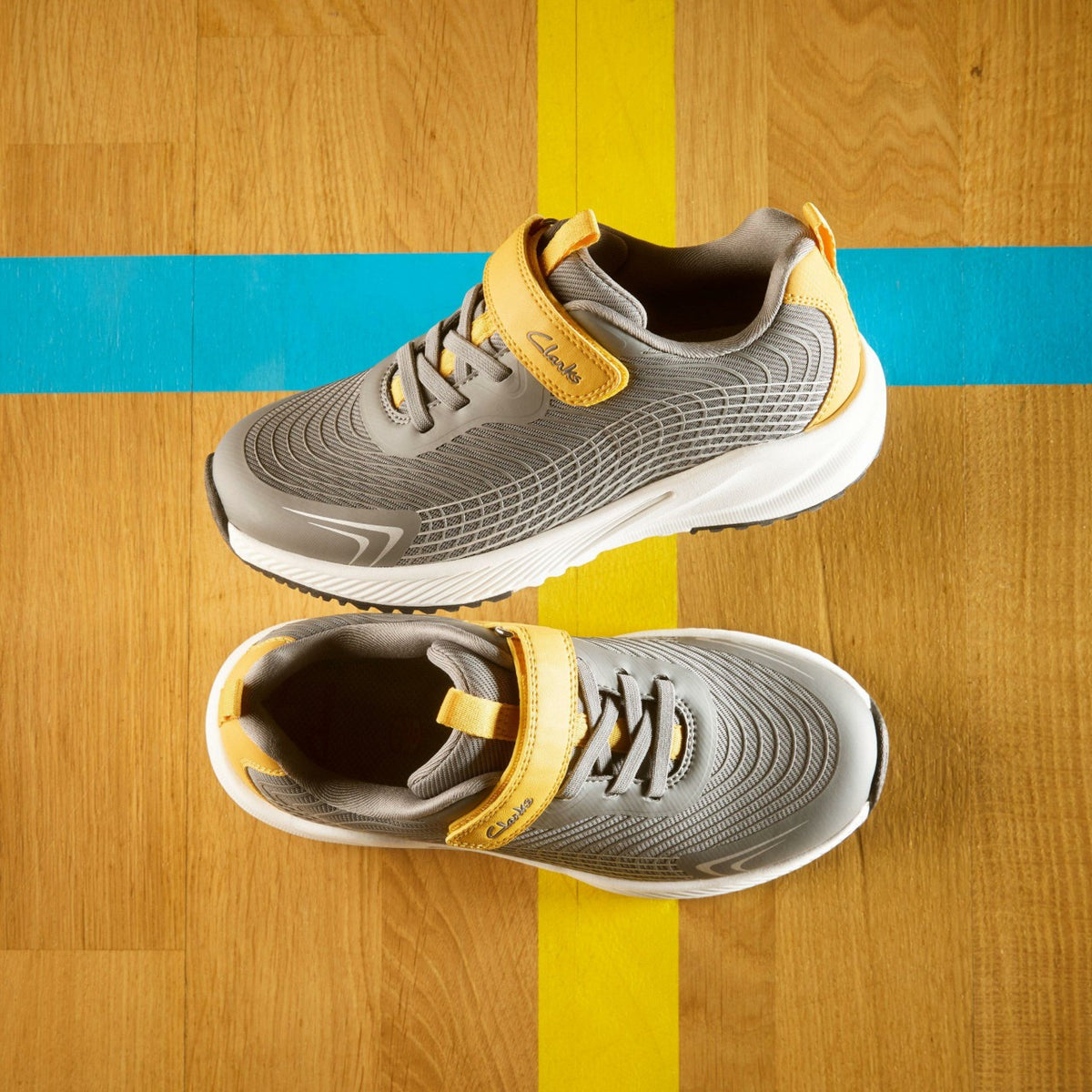 Deyes Dash Kid Grey Synthetic - Clarks Kids